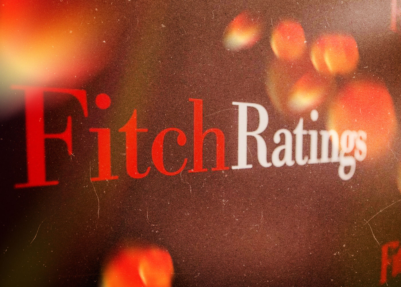 fitch thinks us consumer spending will fall due to fed's tightening cycle